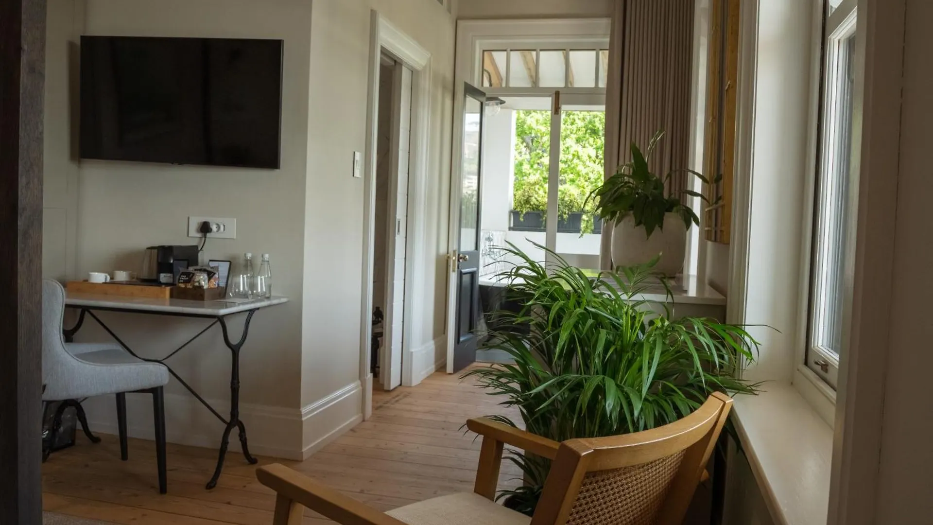 One Kensington Boutique Hotel Cape Town 4*,  South Africa